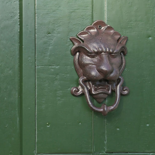 Cast Iron Lion Head Door Knocker