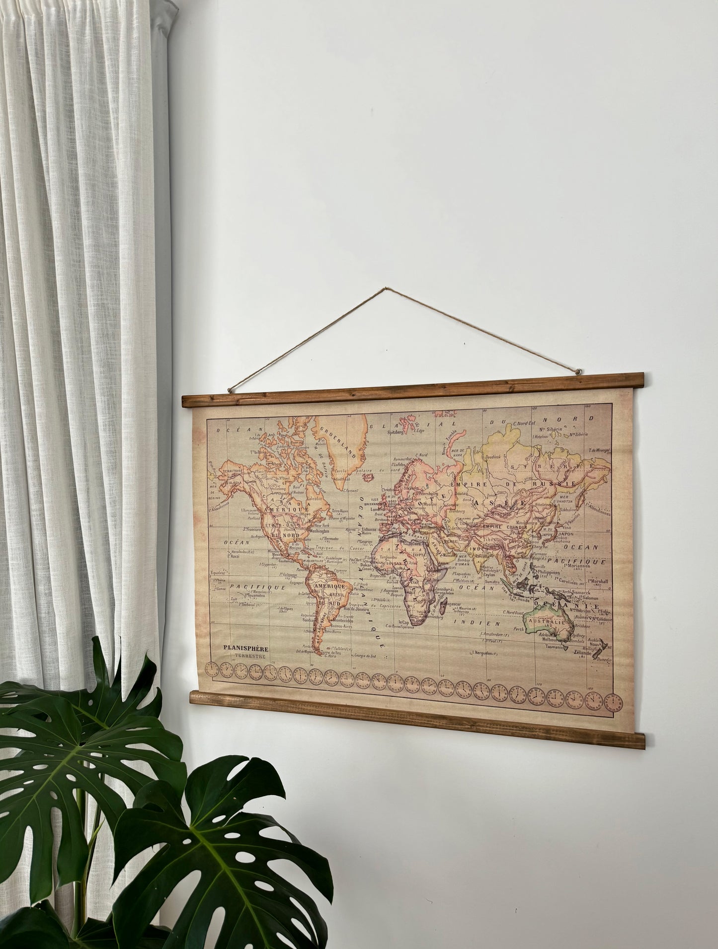 Print Vintage World Map