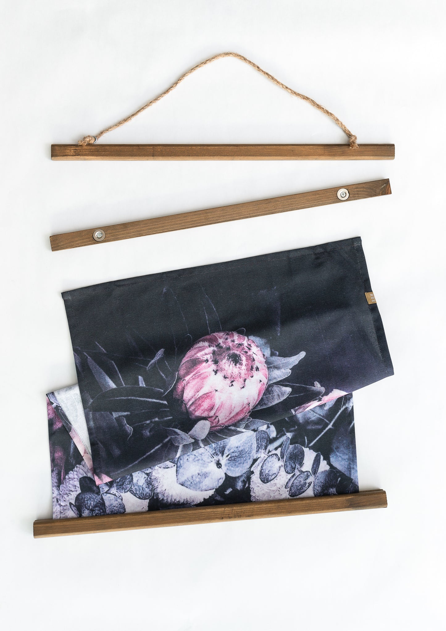 Magnetic Poster Hanger Natural