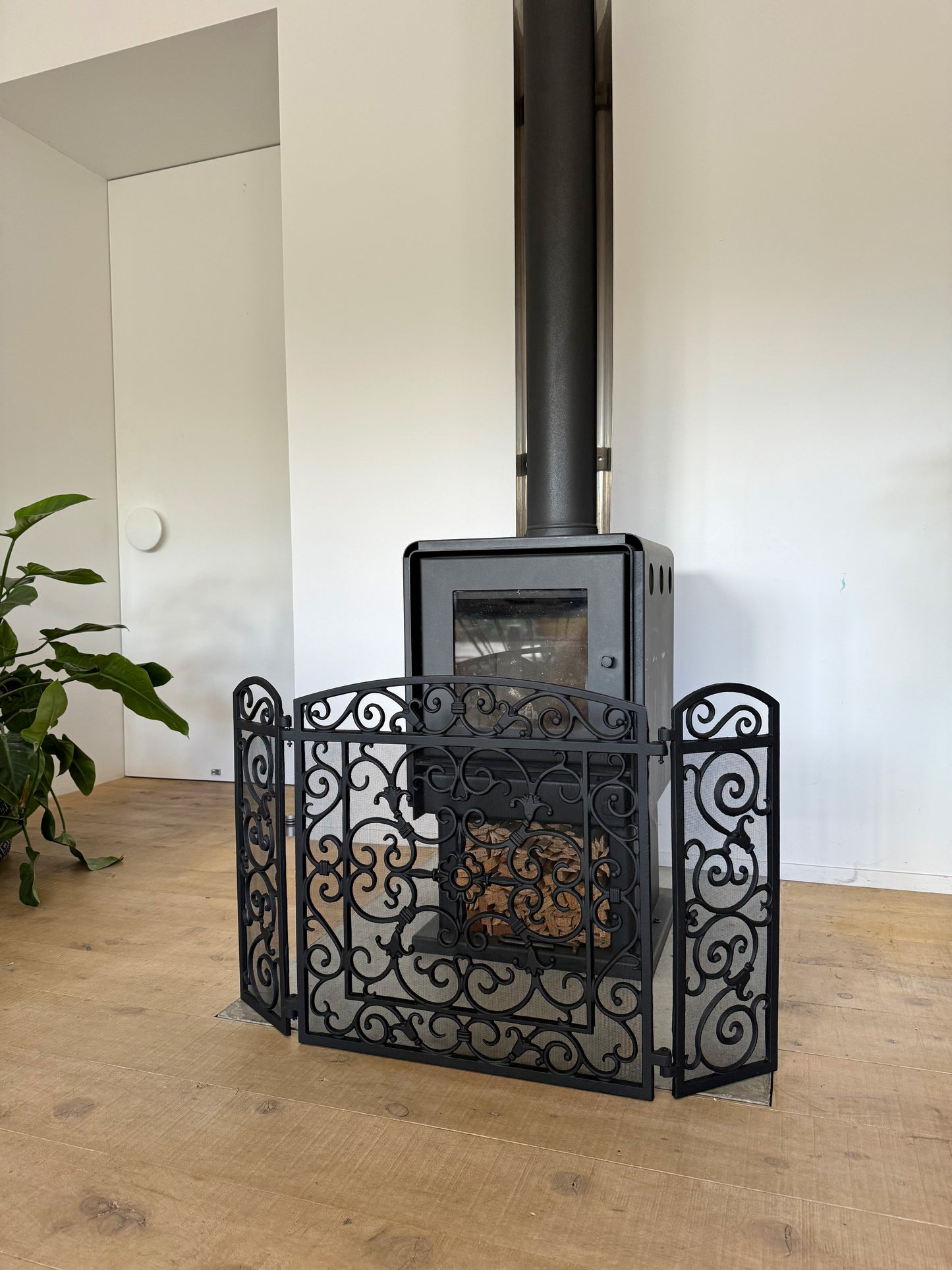 Cast Iron Fireplace Screen Black