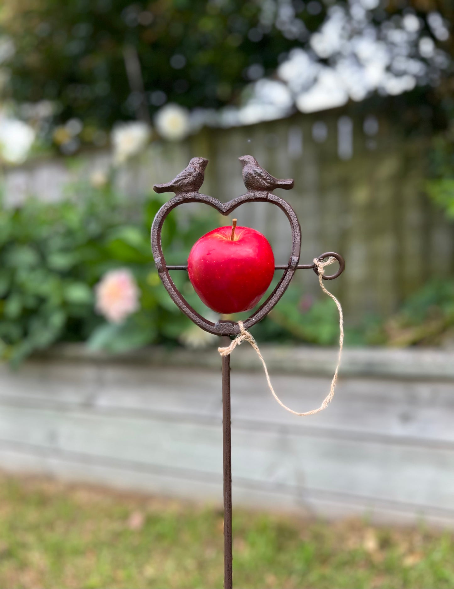 Cast Iron Bird Feeder Heart On Stick