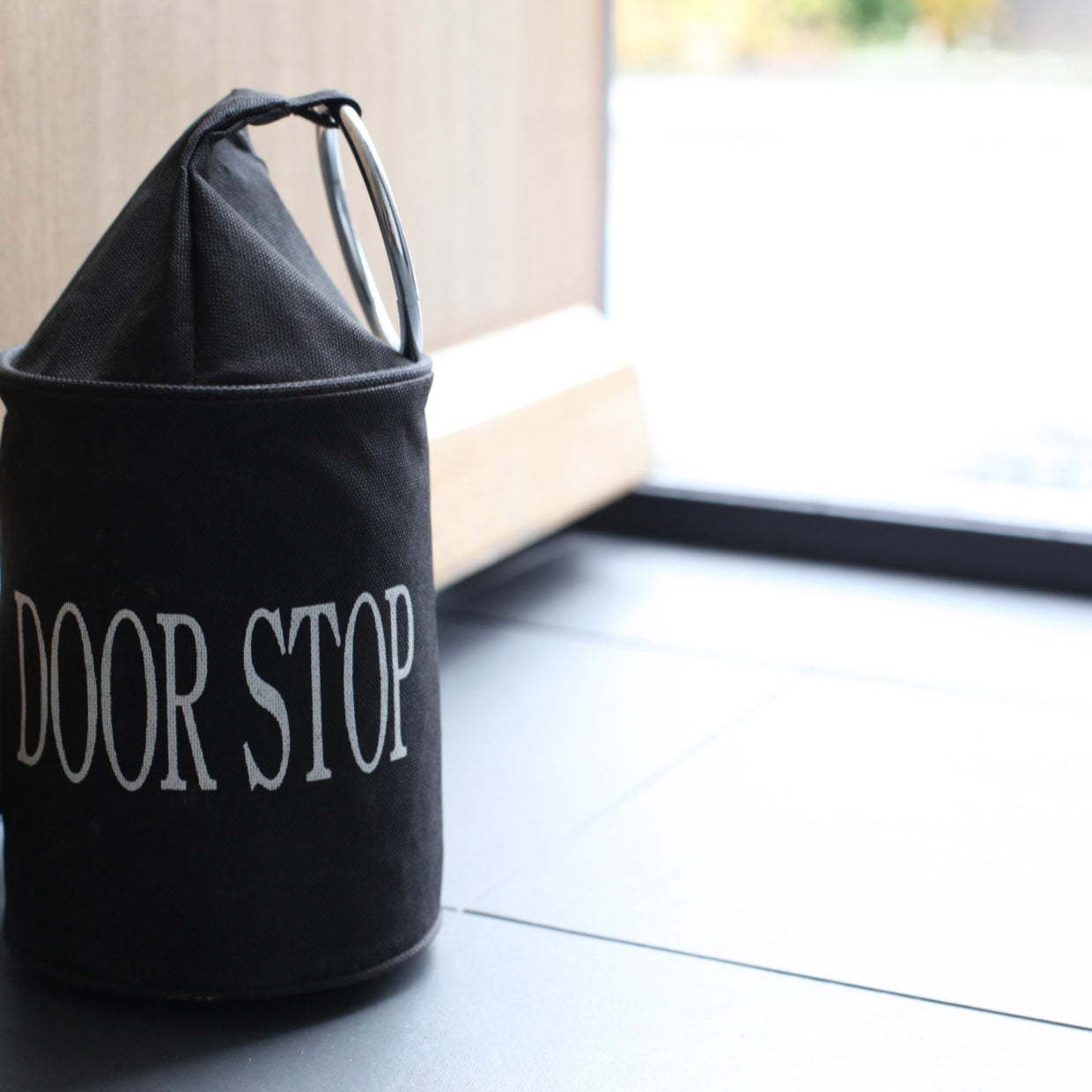Doorstop with Ring Black