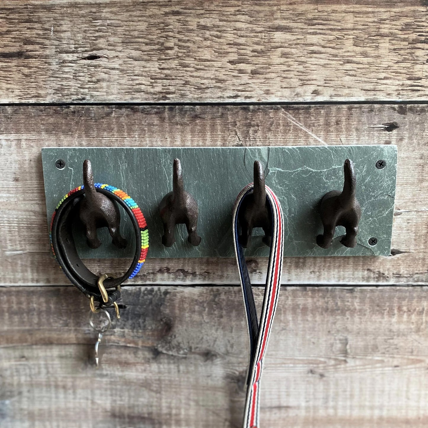 Cast Iron 4 Hook Dog Tail