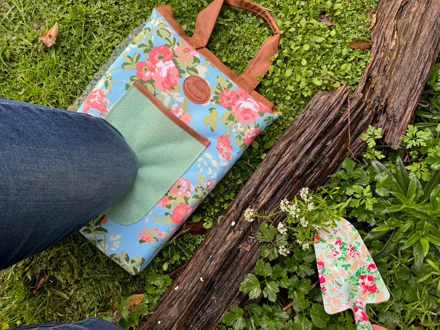 Rose Print Gardener's Kneeling Pad