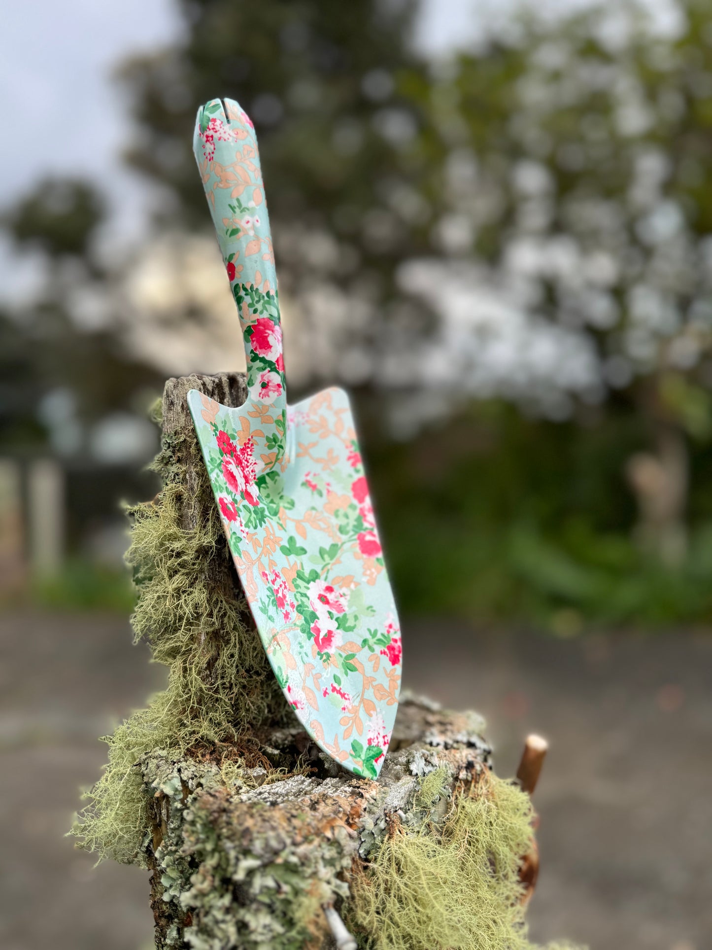 Rose Print Trowel
