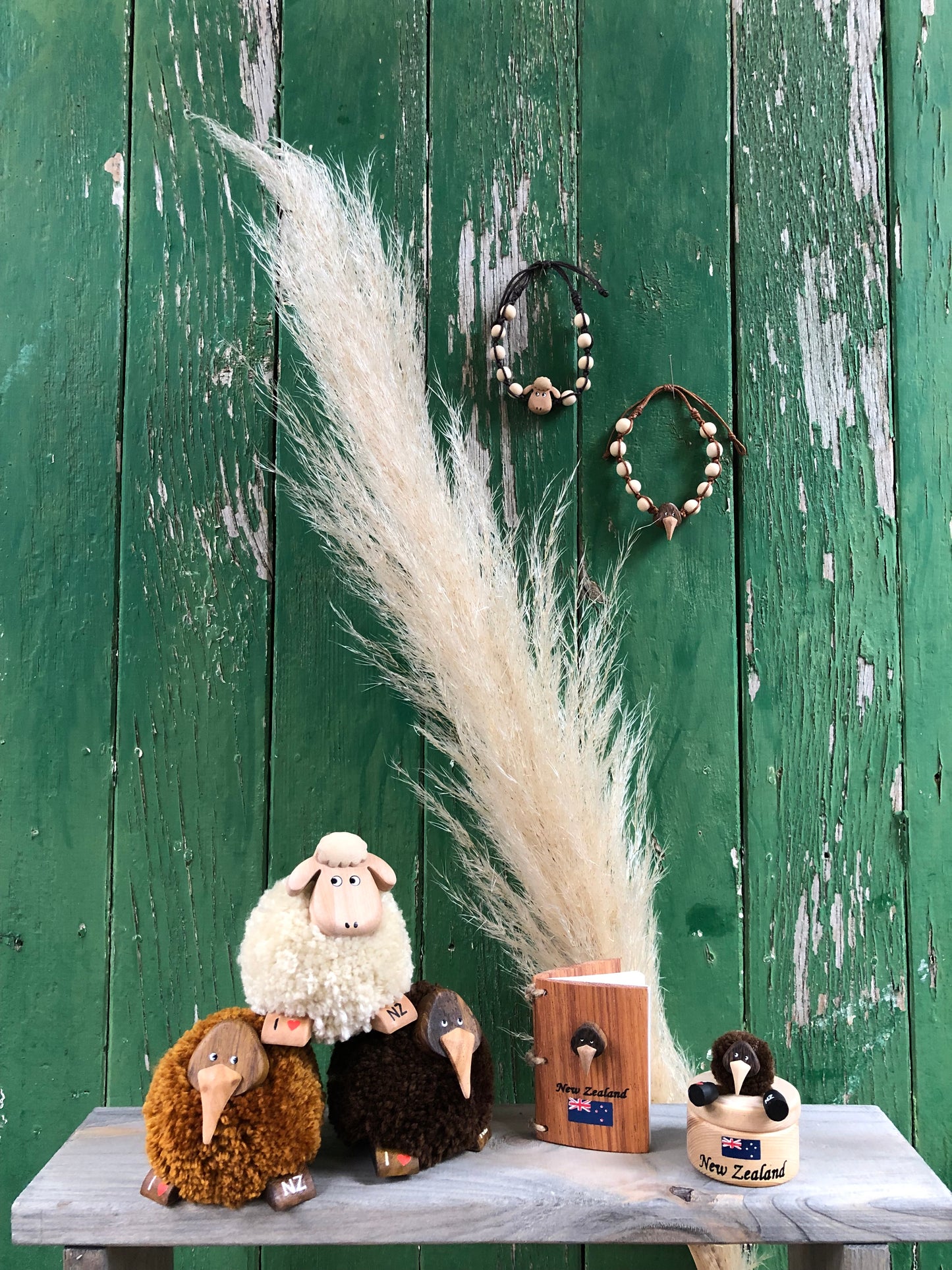 Kiwi Pompom Figurine XL Light Brown