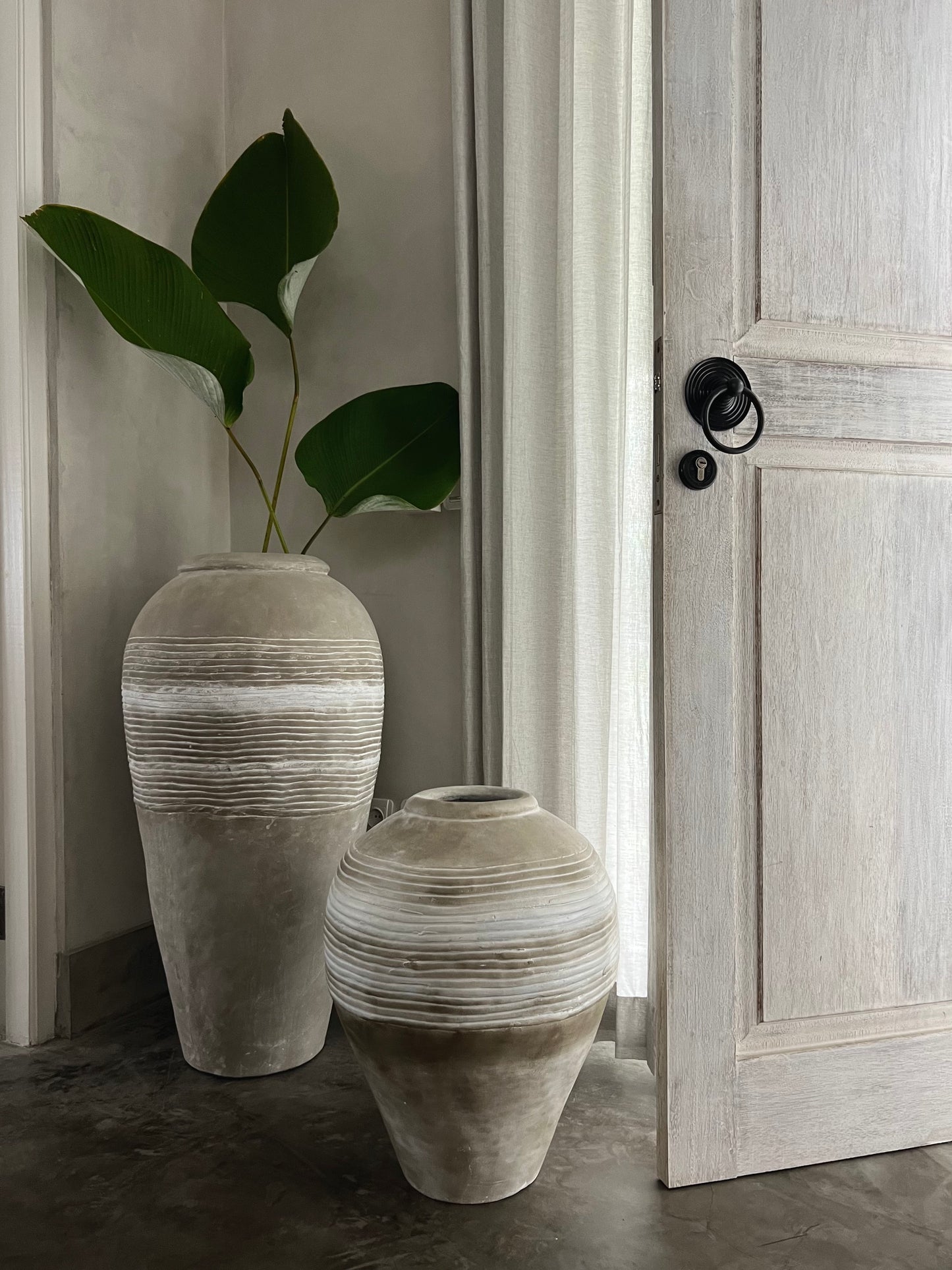 Sienna Urn L