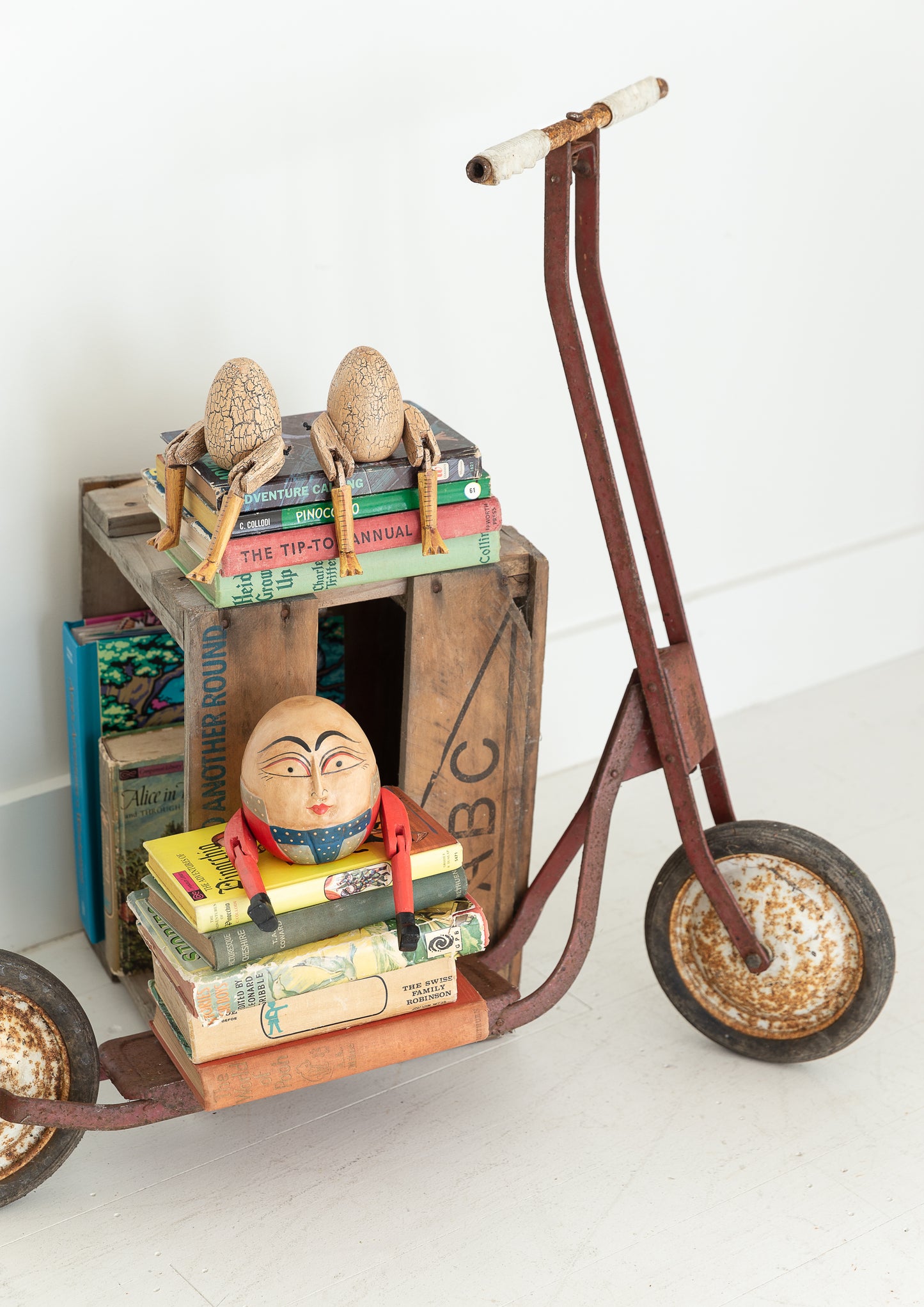 Humpty Dumpty Dangling Legs