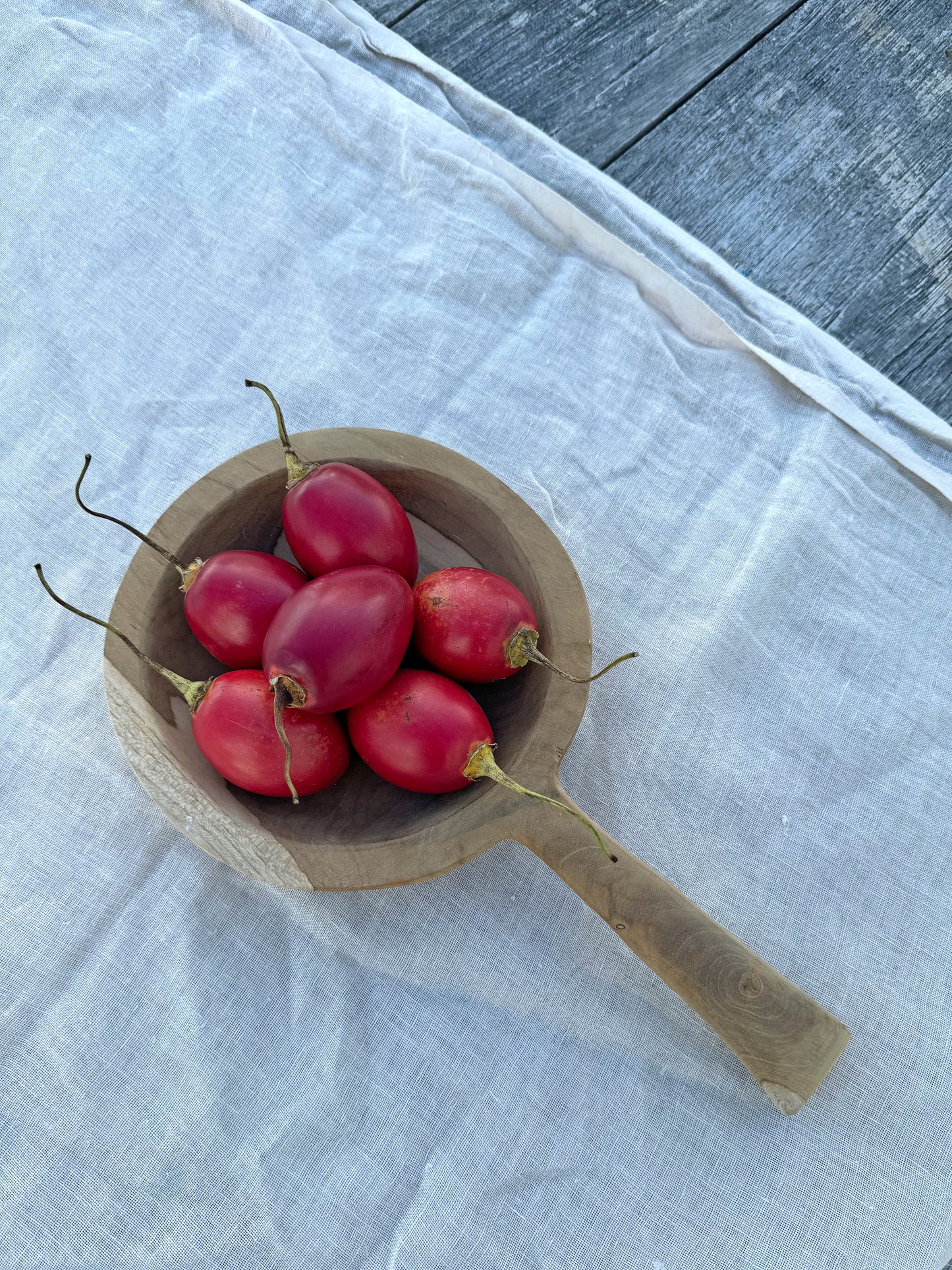 Organic Teak Tapas Bowl w/ Handle Natural