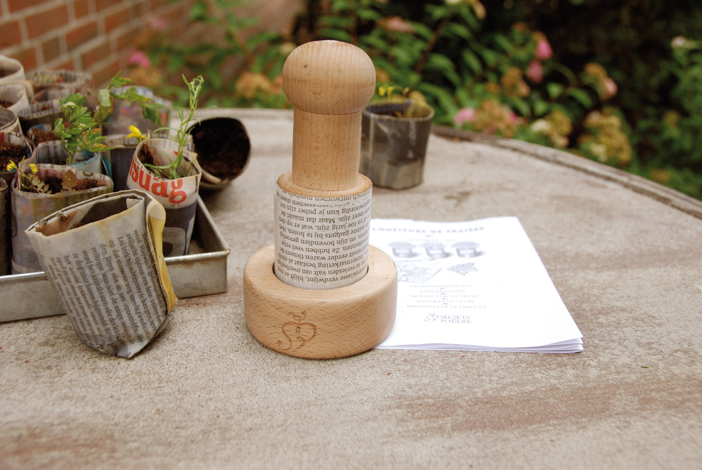 Wooden Paper Pot Maker