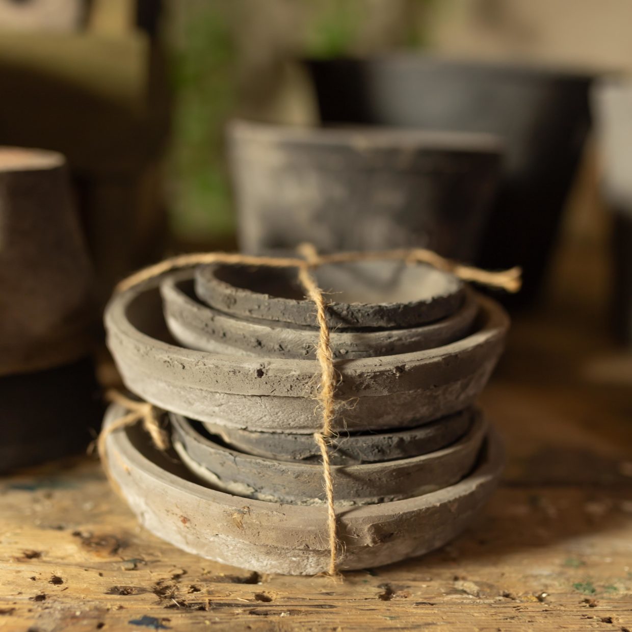 Terracotta Grey Saucer Round Medium