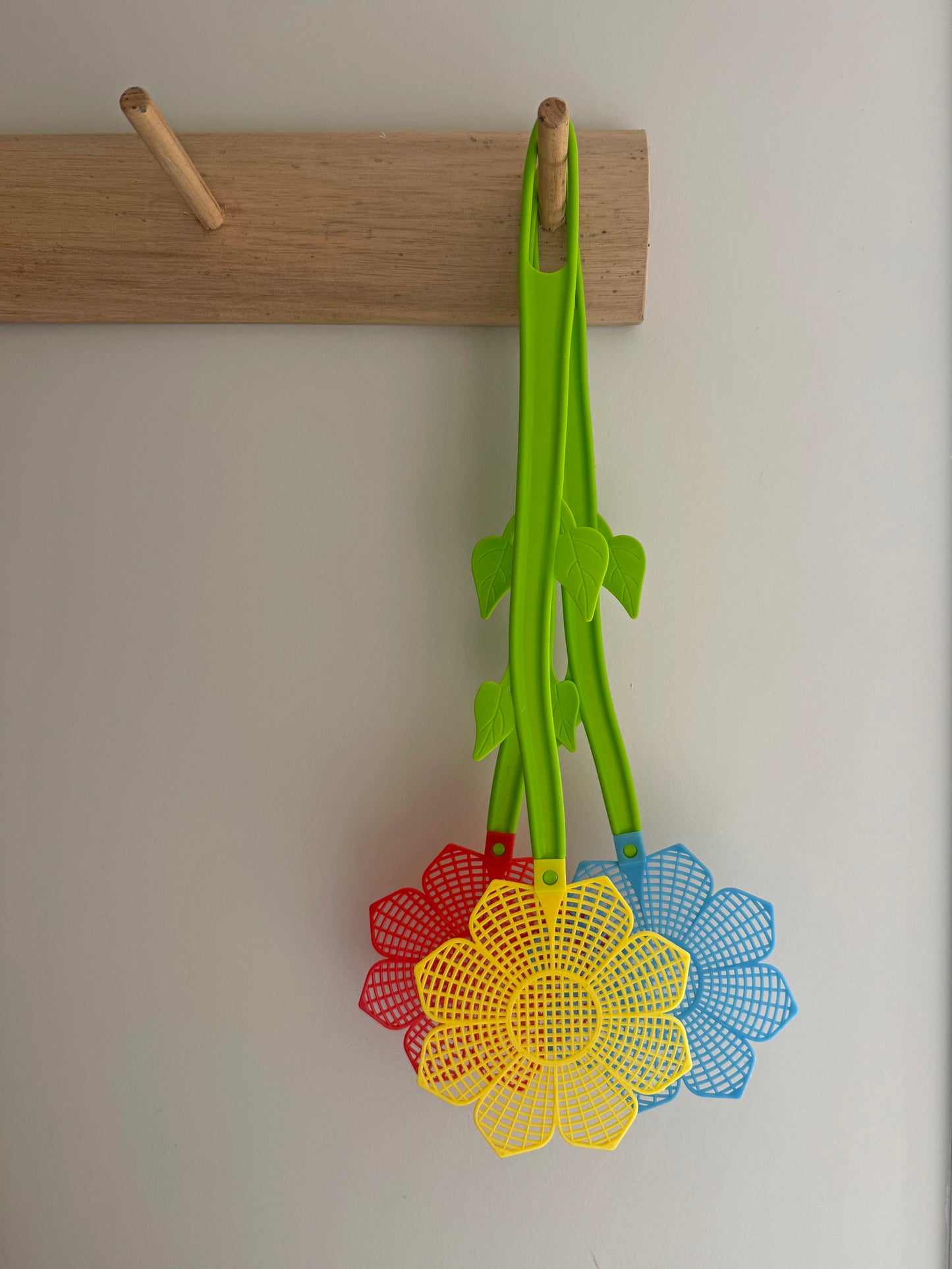 Fly Swat Flower Yellow