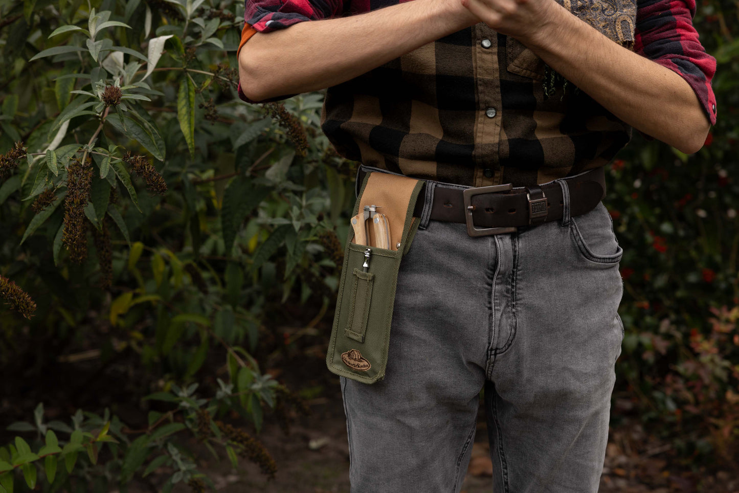 Garden Pruner w/Pouch & Sharpener