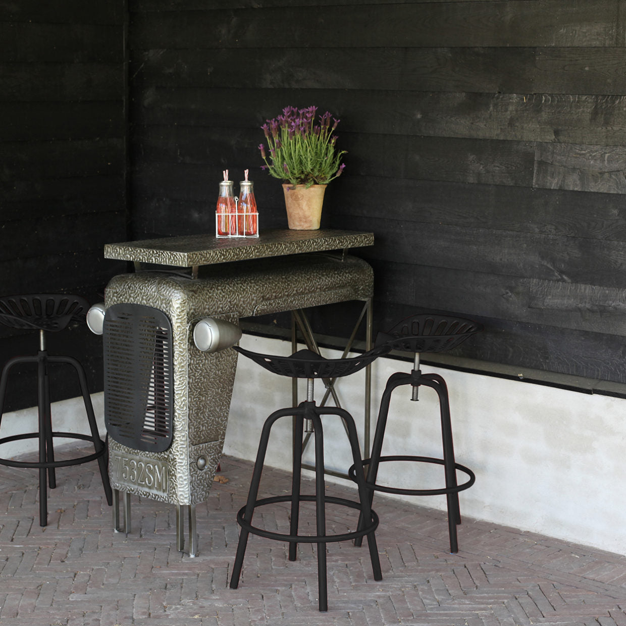 Tractor Style Bar Stool Black