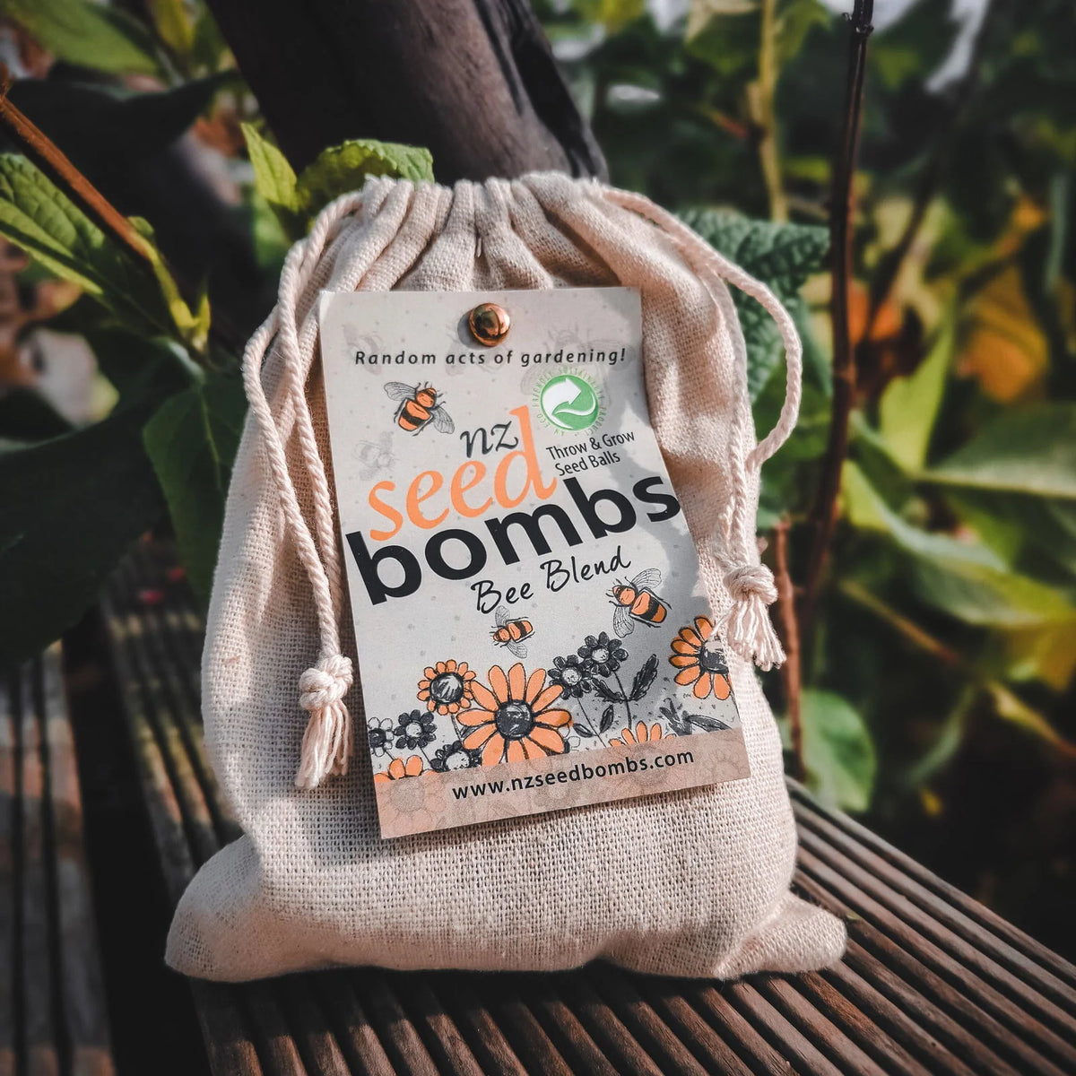 NZ Seed Bombs Bee Blend - Throw and Grow