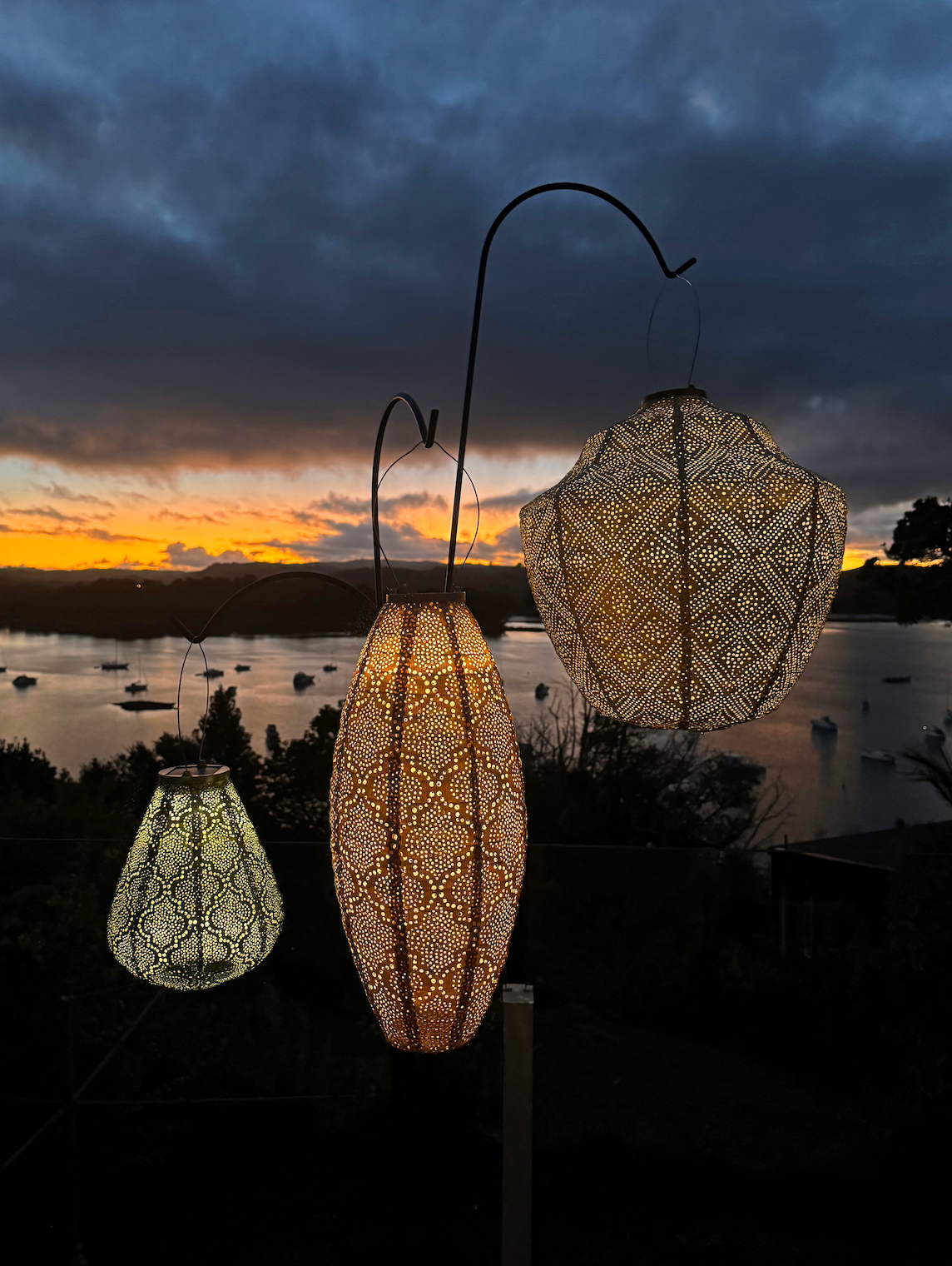 Lumiz Lantern Terrace Stand