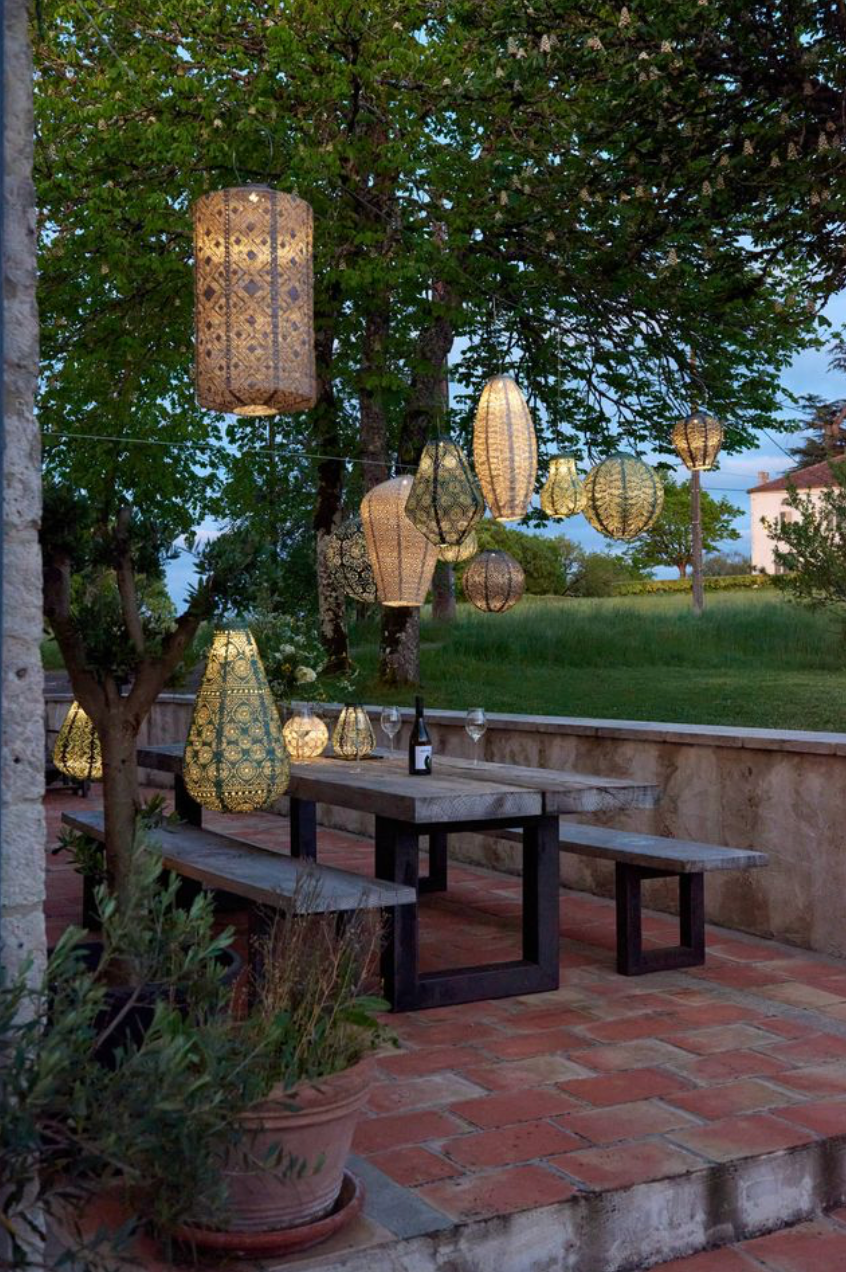 Lumiz Lantern Long Oval 20cm Gold Paisley