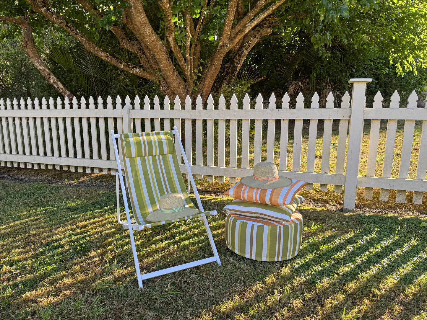 Striped Outdoor Pouffe Green 54x27cm