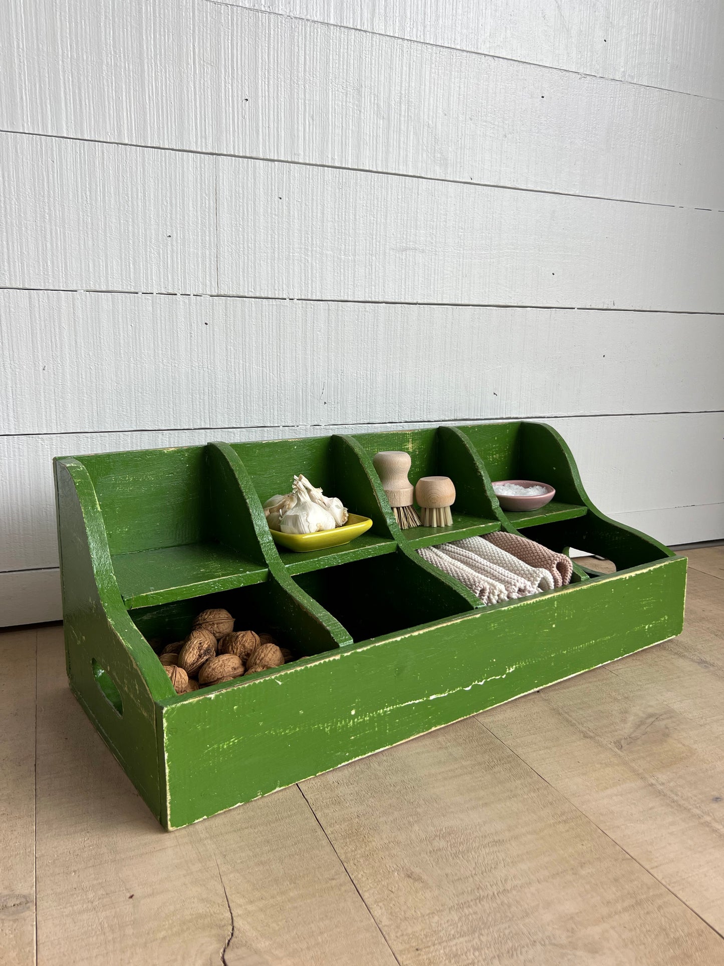 Florence Bench-top Caddy Green