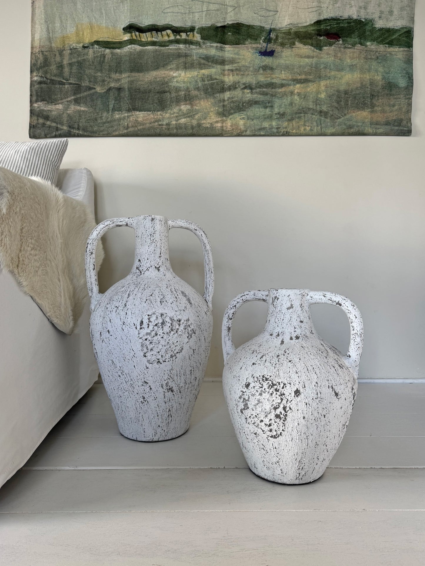 Lombok Urn Buffalo Antique Whitewash M 46cm